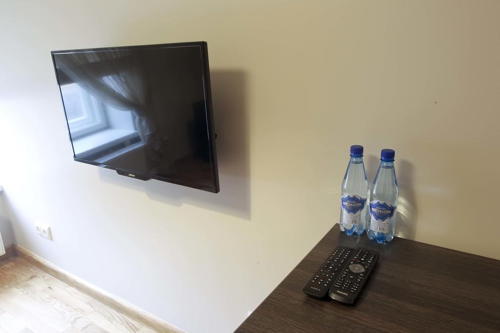 Meness Apartamenti Cēsis Exteriör bild