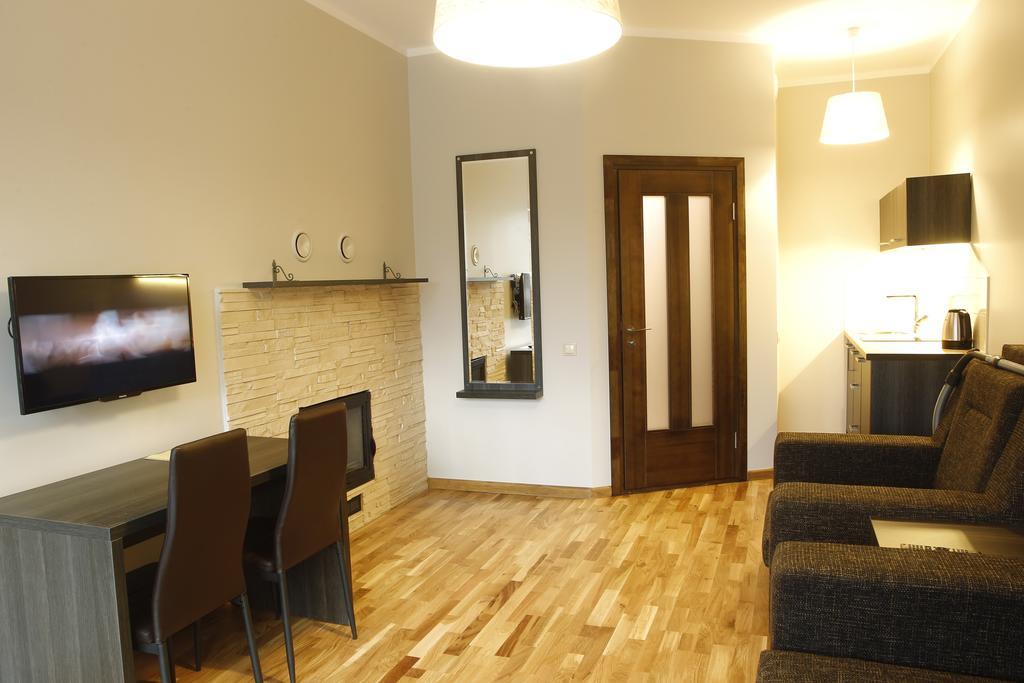 Meness Apartamenti Cēsis Exteriör bild